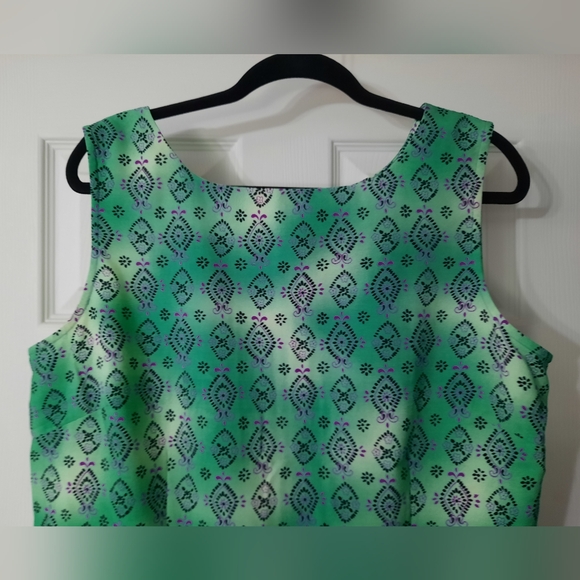 Sag Harbor Plus Size Shift Dress - Picture 3 of 7